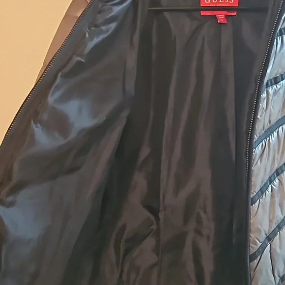 Guess bomber jacket - Picture 6 of 9